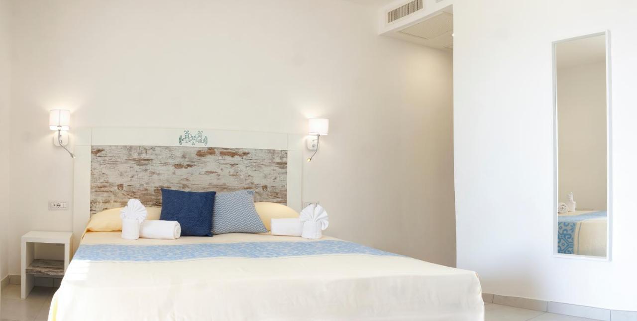 Mercury Beach Hotel Сант-Антиоко Экстерьер фото