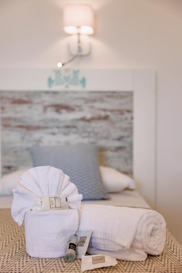 Mercury Beach Hotel Сант-Антиоко Экстерьер фото